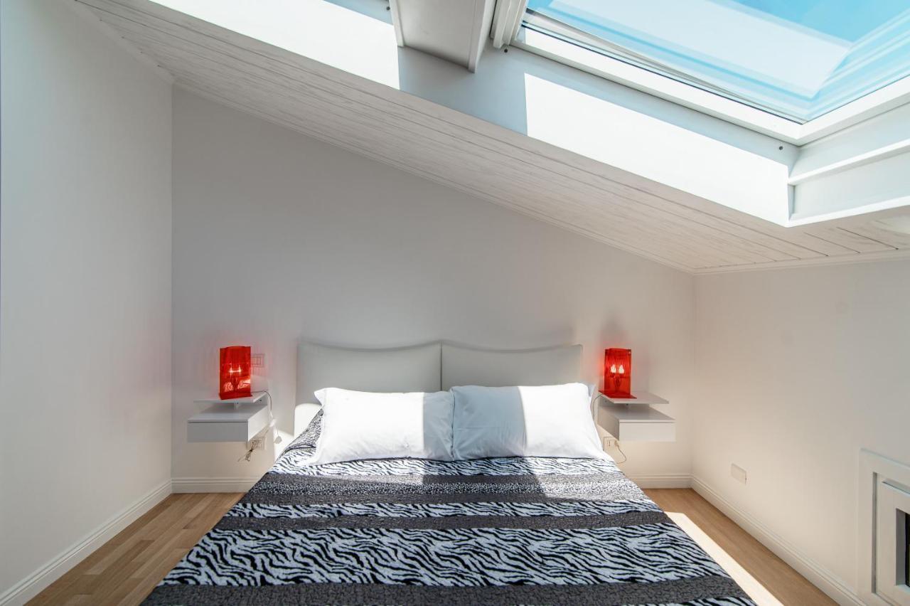 Apartmán Attic 64 - The House Of Travelers Como Exteriér fotografie