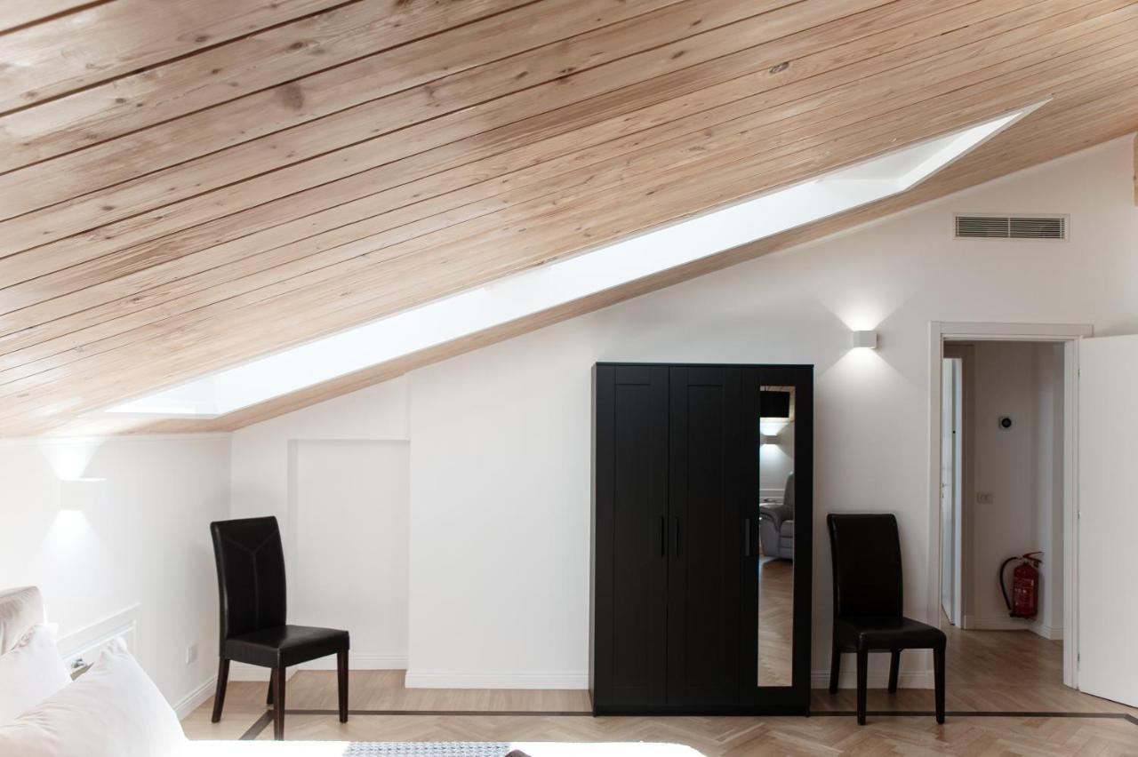 Apartmán Attic 64 - The House Of Travelers Como Exteriér fotografie